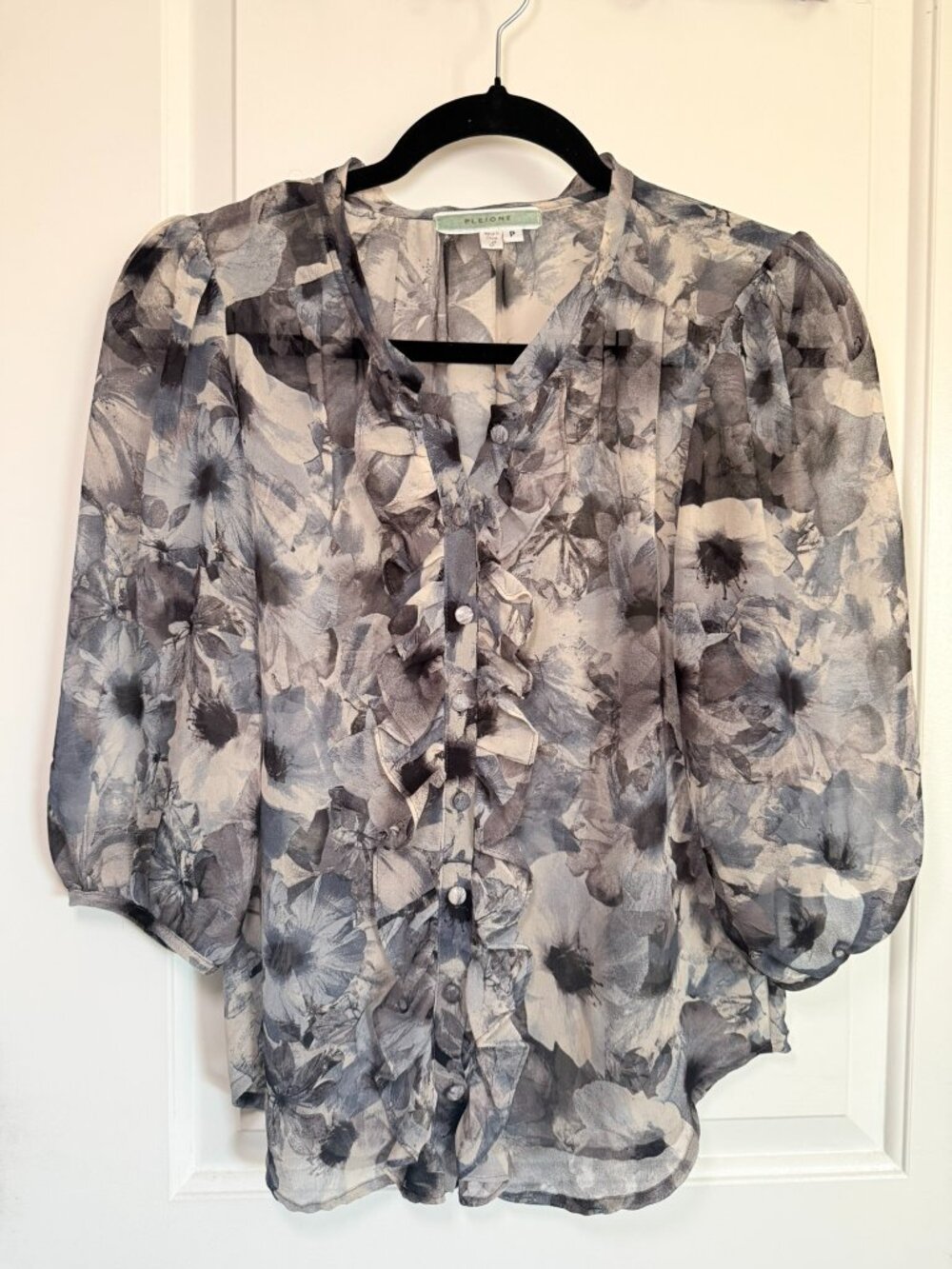 Vintage Anthropologie Pleione Petite Grey Floral Sheer Ruffle Button-Down